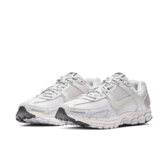 NIKE Zoom Vomero 5 Mens Sneakers