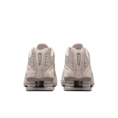 NIKE Shox R4 Womens Sneakers