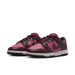 NIKE Dunk Low Women's Sneakers