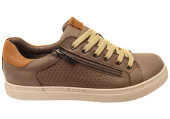 Cabello Comfort Ursa Womens Leather European Cushioned Casual Shoes
