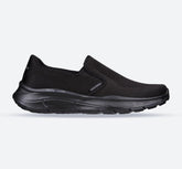 Men's Wide Fit Skechers 232516WW Equalizer 5.0 Grand Legacy Trainers