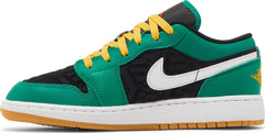 Nike Grade School Womens Air Jordan 1 Low SE Sneakers - 'Christmas'