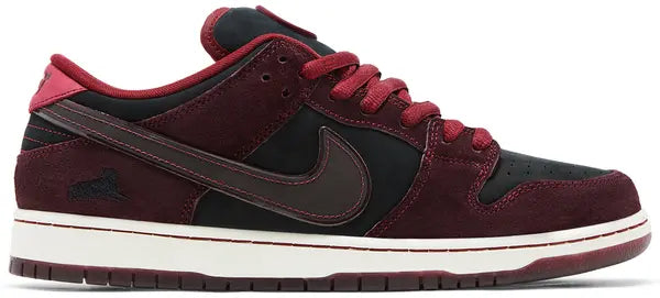 Nike Mens RIOT Skateshop x Dunk Low Pro SB QS 'Mahogany Dark Beetroot'
