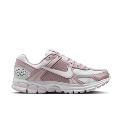 NIKE Zoom Vomero 5 Womens Sneakers