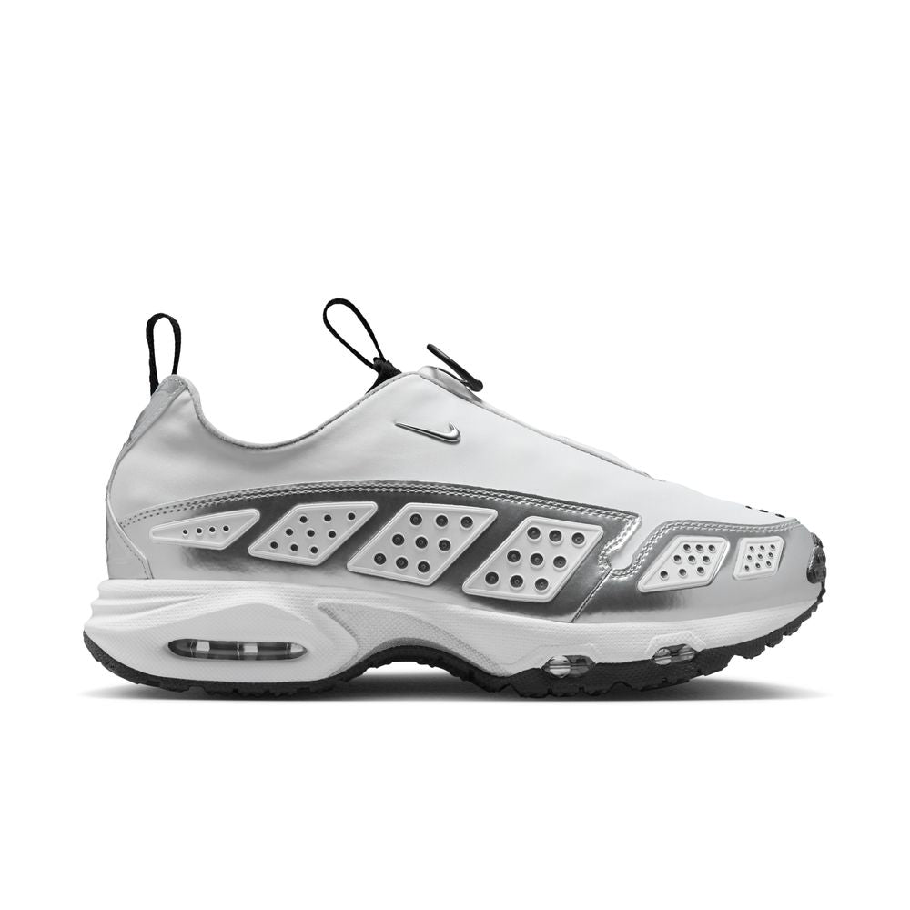 NIKE Air Max Sndr SE Womens Sneakers