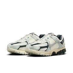 NIKE Zoom Vomero 5 Women's Sneakers
